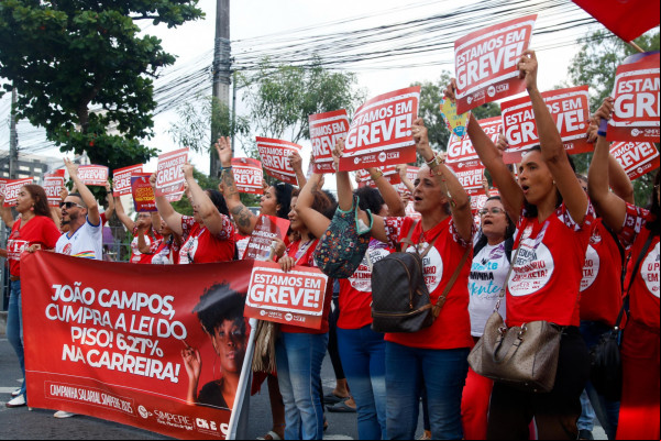Greve é por tempo indeterminado