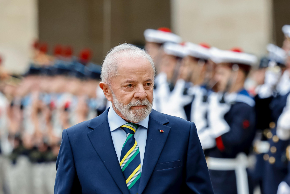 Presidente da República, Luiz Inácio Lula da Silva, durante Cerimônia oficial de boas-vindas. Explanada dos Inválidos, Paris - França.??Foto: Ricardo Stuckert / PR